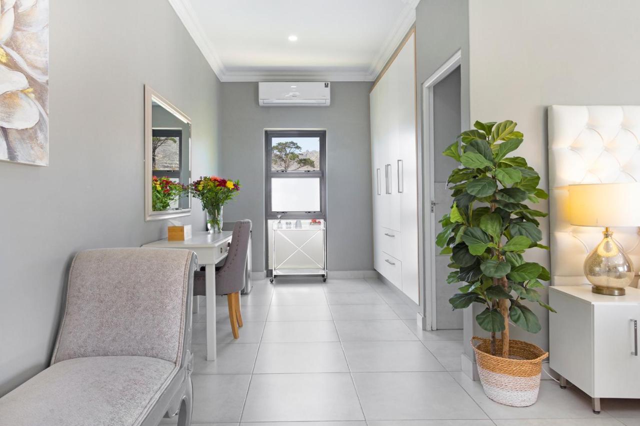 2 On Lismore Guesthouse Tokai 외부 사진