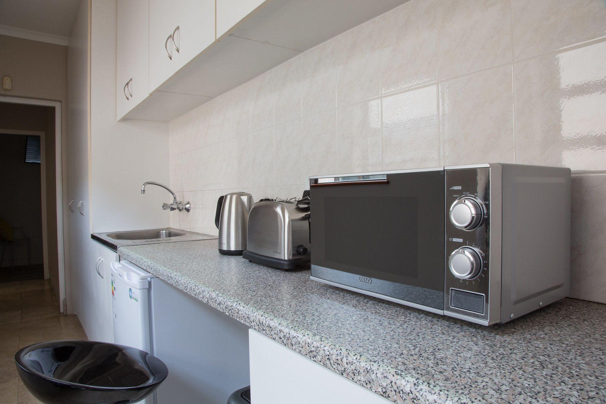 2 On Lismore Guesthouse Tokai 외부 사진