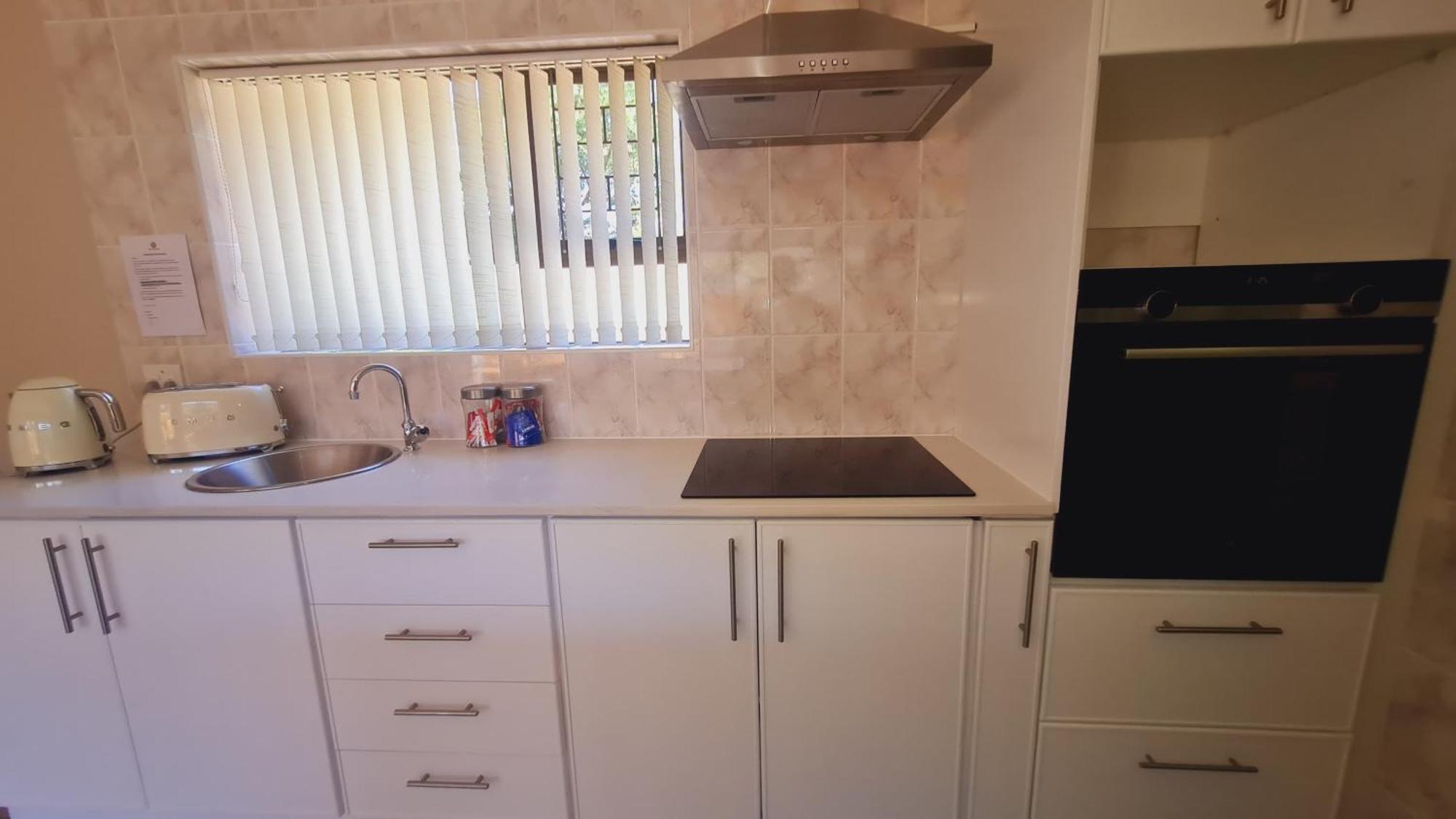 2 On Lismore Guesthouse Tokai 외부 사진